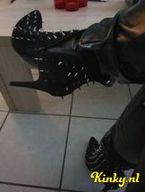 meesteres-angela-bdsm-via-kinky-694a9bd350cf90001352bd43