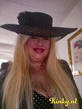 tiffany-prive-ontvangst-via-kinky-6596b03746d8260012f58e80