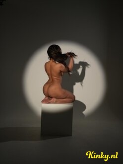 foxy-prive-ontvangst-via-kinky-68017a7c31f4b00013b9cc0f