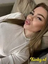 emily-virtual-sex-via-kinky-698bece879e2a50013b0d9e8