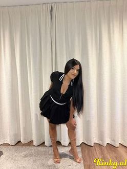 sofia-virtual-sex-via-kinky-68beb9589ee34c00133ca5b3