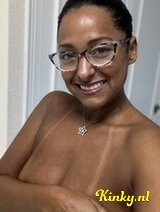 Rebecca - Hot and sweet MILF