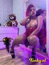 Xafiro - Hot brunette, come and enjoy an ebony goddess