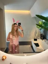 rosa-escort-via-kinky-6a4efa91bb820e0012ddd74d
