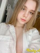 michelle-virtual-sex-via-kinky-68ee46cb2f74810013c85631