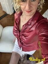 bianca-t-girl-escort-via-kinky-65aa46f88bec2e00127768d4