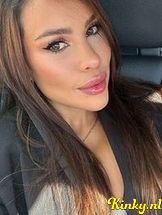 rose-escort-via-kinky-69096b35f65b7000139318d6