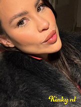 rose-escort-via-kinky-678704ad1cfed900133d810f
