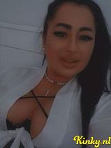 diana-escort-via-kinky-684d61384783f70013b0fdda