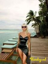 Bonnie - Sex bomb blond xxx