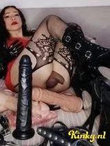 Venus - Mistress Venus dominant 