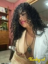 Zoe - Sexy chocolat Latin girl.