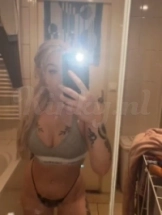 michelle-virtual-sex-via-kinky-6690f7064707fb00131dc64c