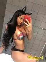 Linda - Colombiana feminine and very horny trans babe