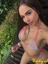 Linda - Colombiana feminine and very horny trans babe