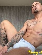 Jonathan - Dominant, high class & kinks