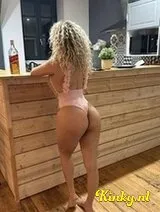 Martina - Mega geil en nat samen klaar kome