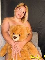 Leticia - Lieve Latina met grote borsten geeft je aandacht