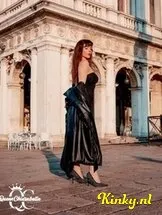 dominatrix-chiarabella-bdsm-via-kinky-662231ca0c804d001a8684a1