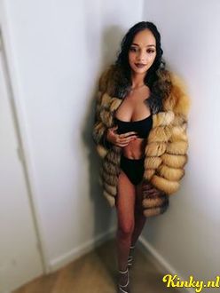 celine-prive-ontvangst-via-kinky-68db2c564884f30013e8a74a