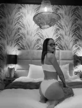 viviene-prive-ontvangst-via-kinky-6a01df2be2603c0013a31efc