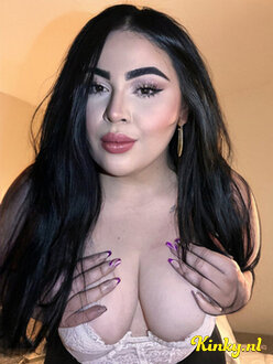 karla-virtual-sex-via-kinky-65a962374f139f0012995c56