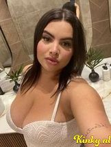 helen-virtual-sex-via-kinky-68deb1194884f30013e8abbb