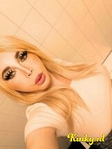 lizz-escort-via-kinky-678c0cc13a3591001292cbc1