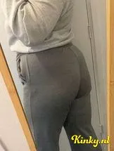 emmy-escort-via-kinky-699c78b721fb4f001396240d