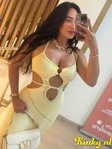 amira-escort-via-kinky-690fdae396de780013835cf5