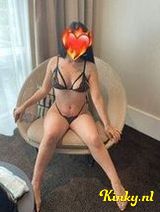 Ariana - If you wan’na fun, don’t be shy ! Contact me;)