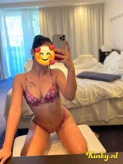 ariana-prive-ontvangst-via-kinky-67cf051a5b4dc3001395fc60