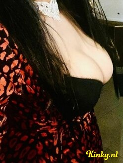 nora-erotische-massage-via-kinky-68a456341ea34700135d3a18