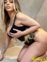 Coral - Geile stoot zoekt harde pik kom jij genieten?