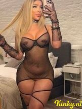 valentina-prive-ontvangst-via-kinky-69134b6af044d900134e4c7c