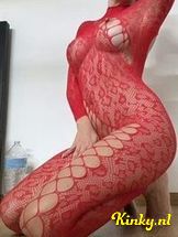 khloe-escort-via-kinky-692a4021760618001379887d