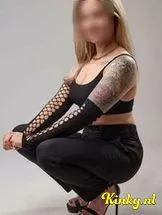 khloe-escort-via-kinky-697a12ea2ec2c000132bf9a9