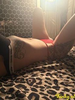 monika-&-rafal-prive-ontvangst-via-kinky-68edee36f2706a00138de3e0