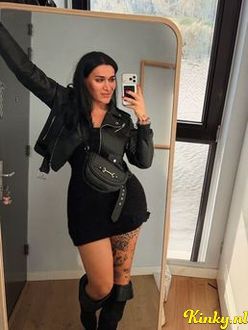 efsun-prive-ontvangst-via-kinky-690dd93496de780013835ad2