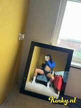 nahomy-prive-ontvangst-via-kinky-660e5d319a9ff3001984958d
