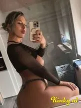 enissa-prive-ontvangst-via-kinky-692f78d057f2a60013ebc690