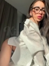Camila - Fun young Latina full of elegance and sensuality