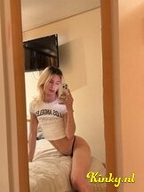 hailey-virtual-sex-via-kinky-6701343bbdcf5d0013d33ee5