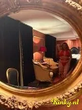 gaby-virtual-sex-via-kinky-6989b111746a0a0012edbe0d