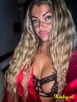 gaby-virtual-sex-via-kinky-66cc249d707227001423c460