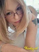 laura-virtual-sex-via-kinky-69945e11bbf2fc0014d51d7c