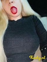 sophia-virtual-sex-via-kinky-6957cc070745b600131c652a