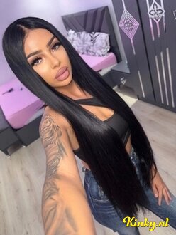 selena-escort-via-kinky-6861c78731f4b00013ba5cdb