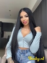 selena-escort-via-kinky-683a03e231f4b00013ba23ae