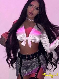 alisa-escort-via-kinky-693c04acf83c6e0013fb4ea7